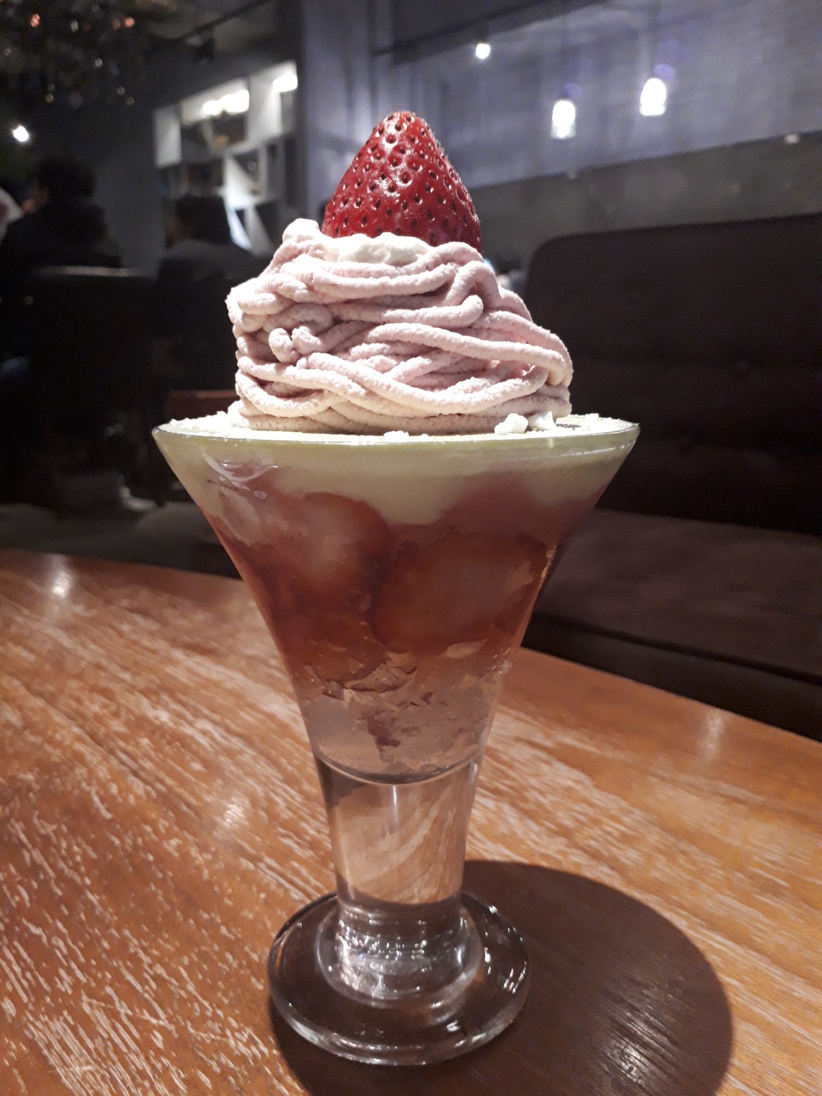 シメパフェイニシャルINITIALパルフェ・ピスターシュ