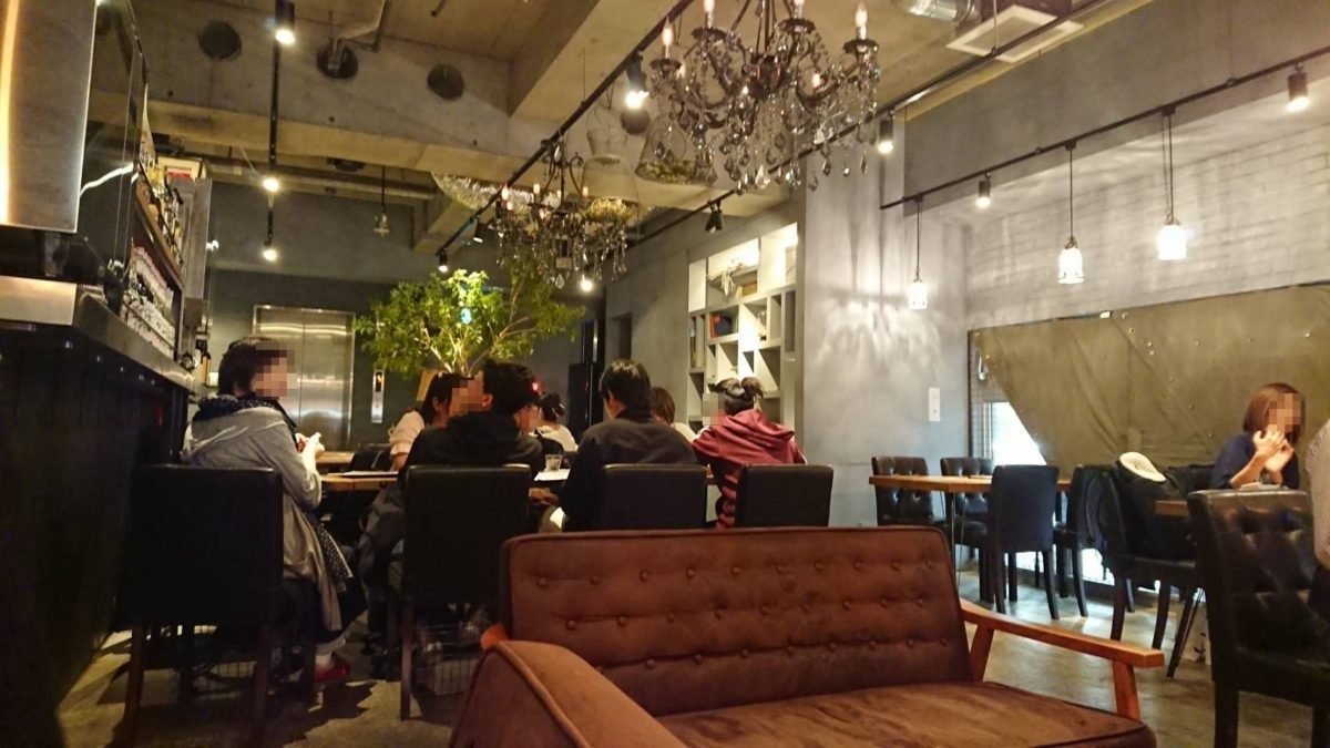 シメパフェイニシャルの店内風景2