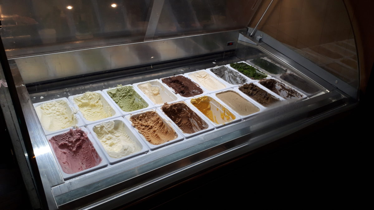 カフェノイモンドのアイスクリーム