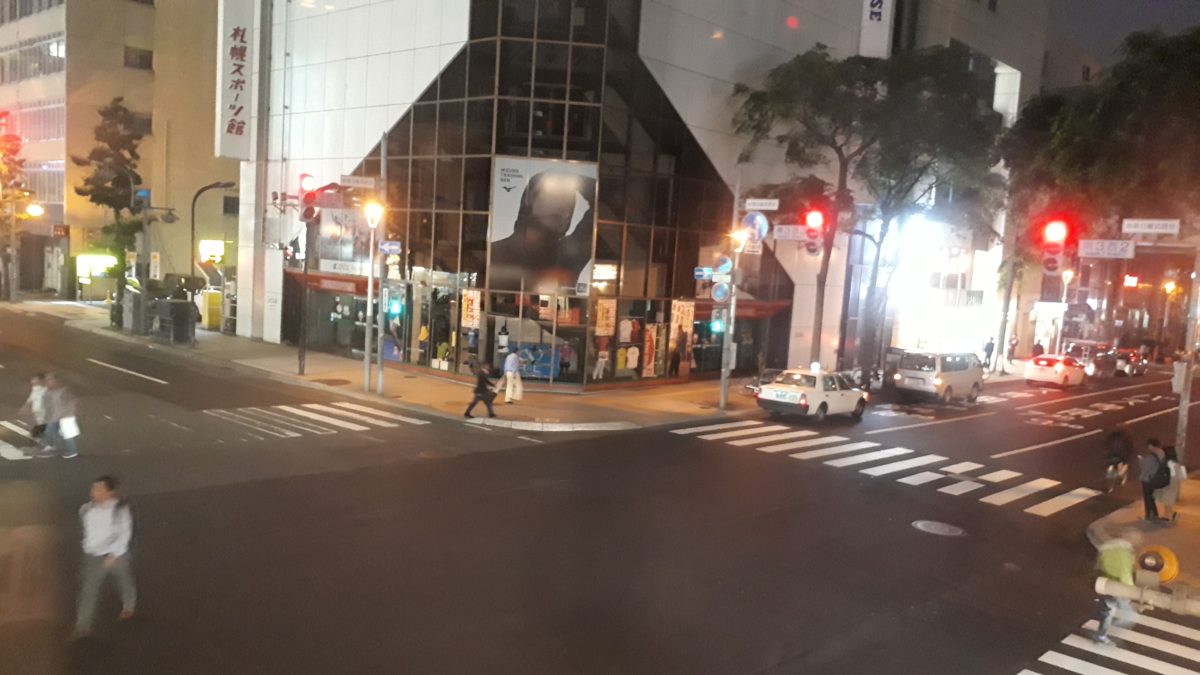 カフェノイモンドの店内から見た外の景色