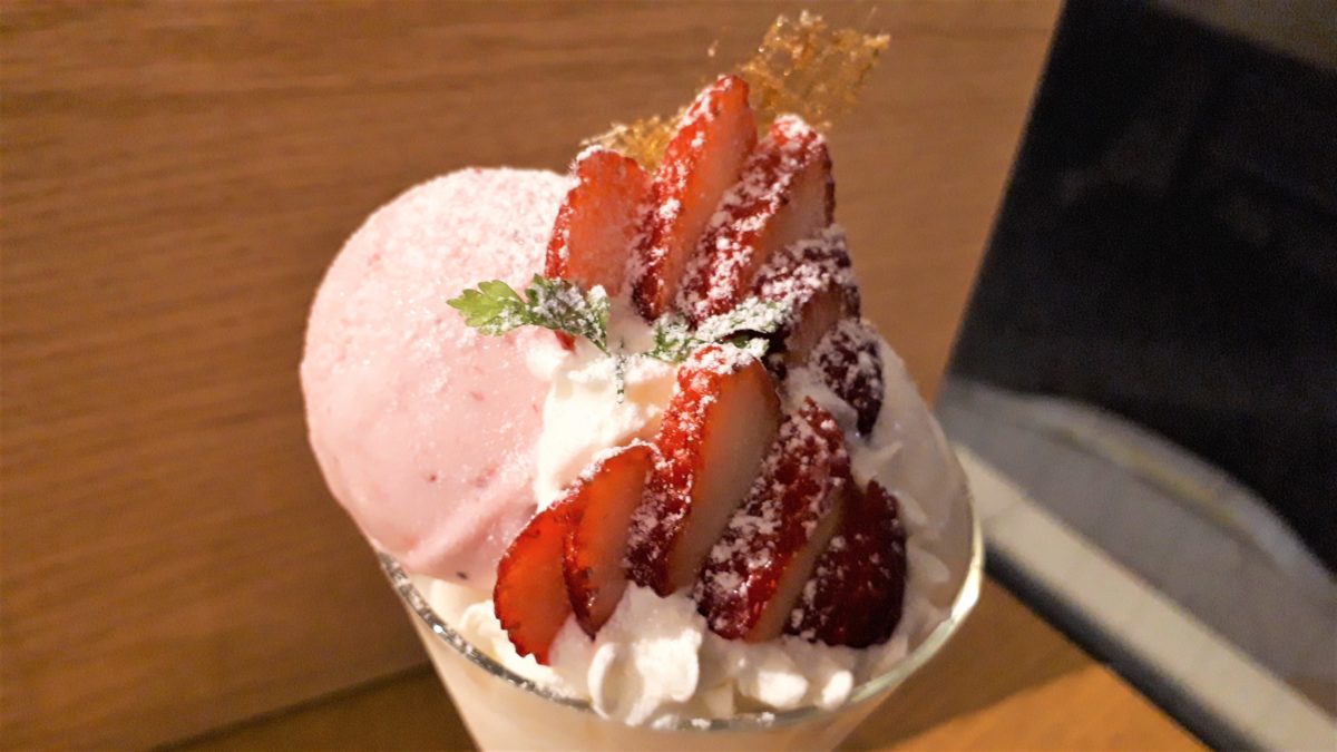 【レビュー】札幌シメパフェ『CAFE NOYMOND（カフェ ノイモンド）』～昼からOK!ランチ後のシメパフェもおすすめ♪【すすきの】