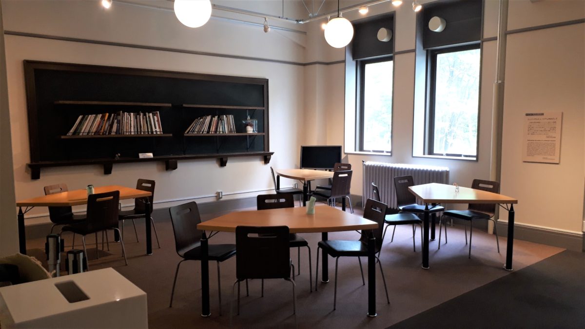 ミュージアムカフェぽらすの座席4