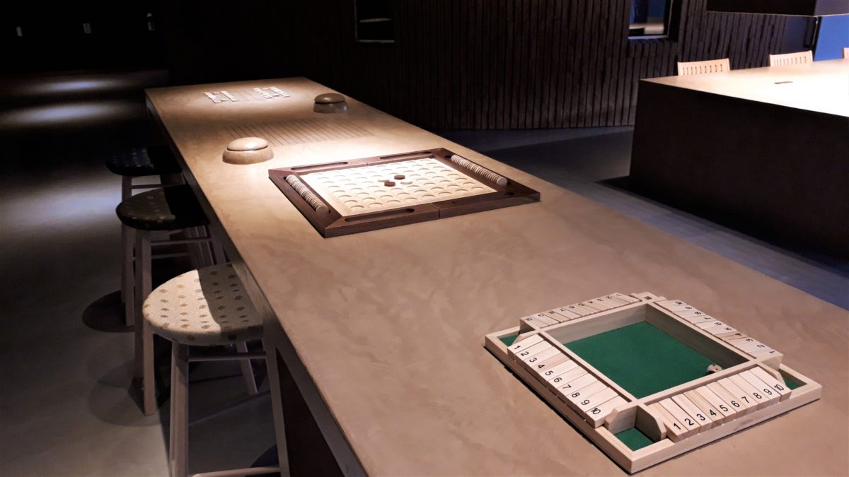 旅籠屋定山渓商店のロビーラウンジにあるゲームのテーブル