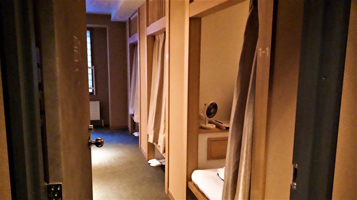 旅籠屋定山渓商店のカプセルルームハタゴノナカ