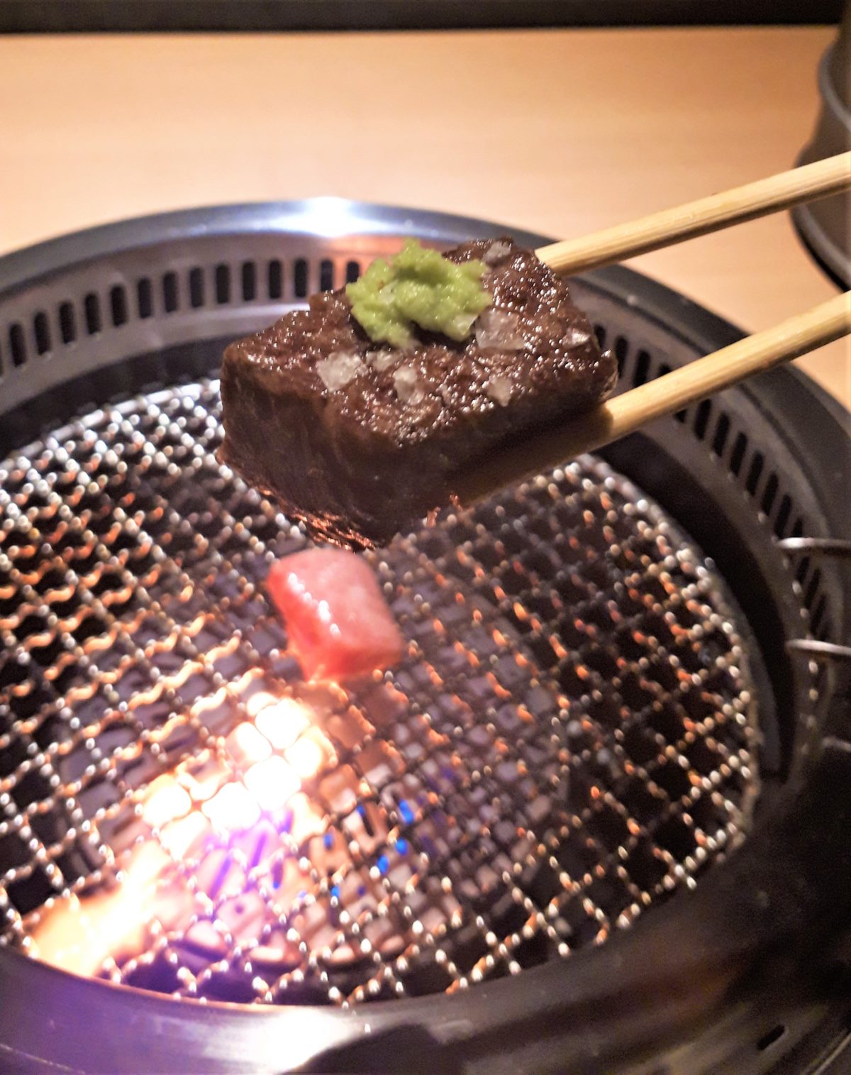 焼き肉コース六段の5段目わさび塩