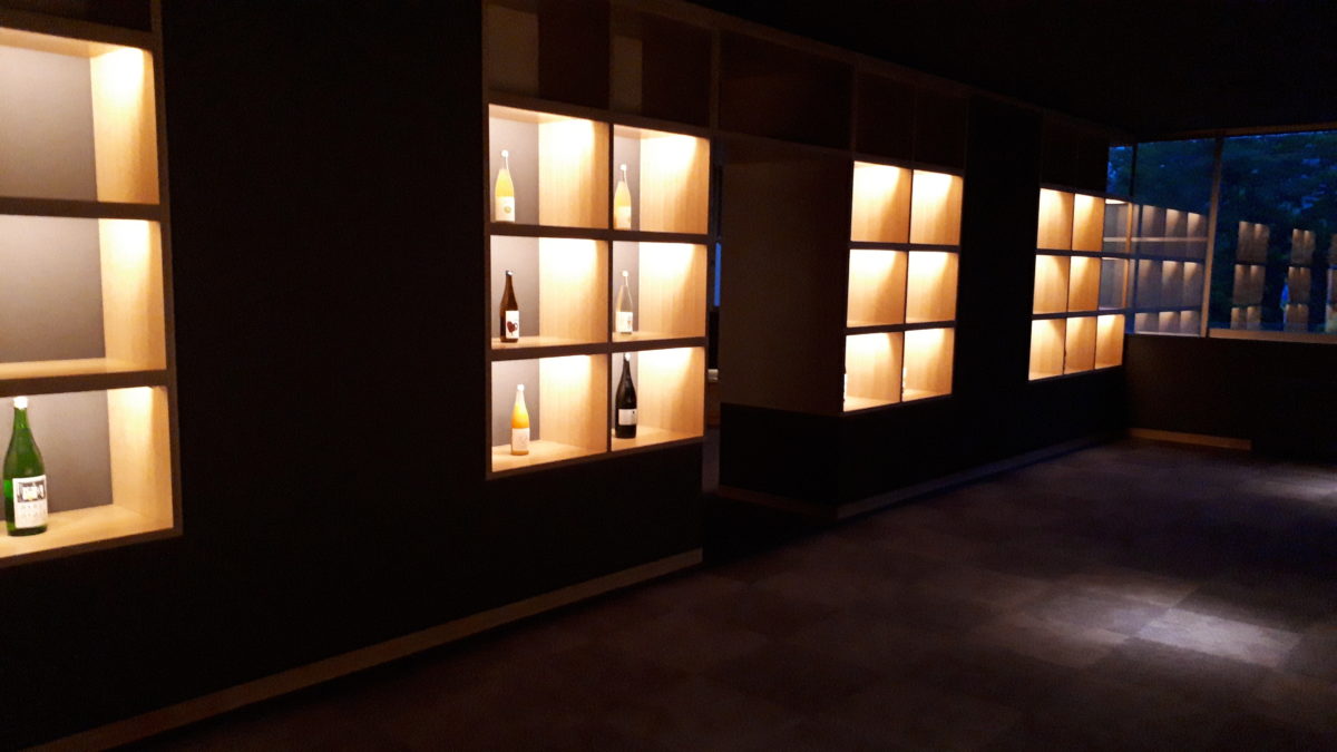 旅籠屋定山渓商店のSAKEラウンジ5