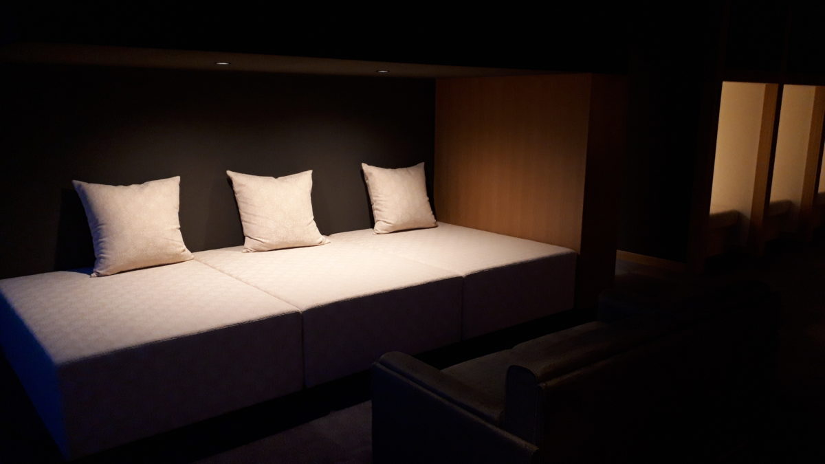 旅籠屋定山渓商店のSAKEラウンジ4