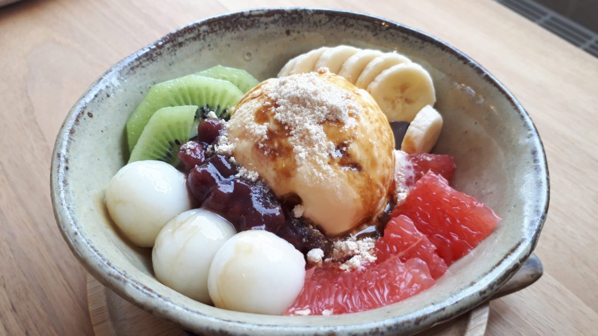 カフェシャエルのクリーム白玉のあんみつ風