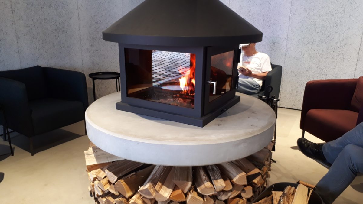 ブランチ札幌月寒暖炉のあるほっとスペース4