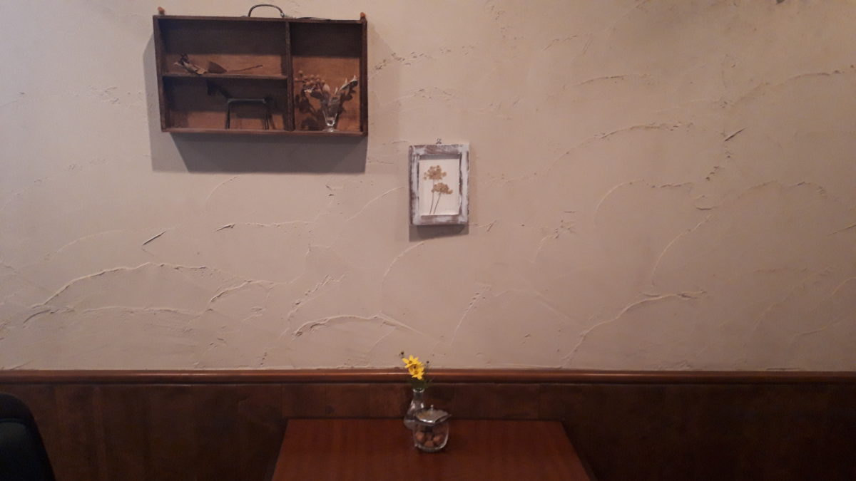 パンとおやつぬぬぬの店内2