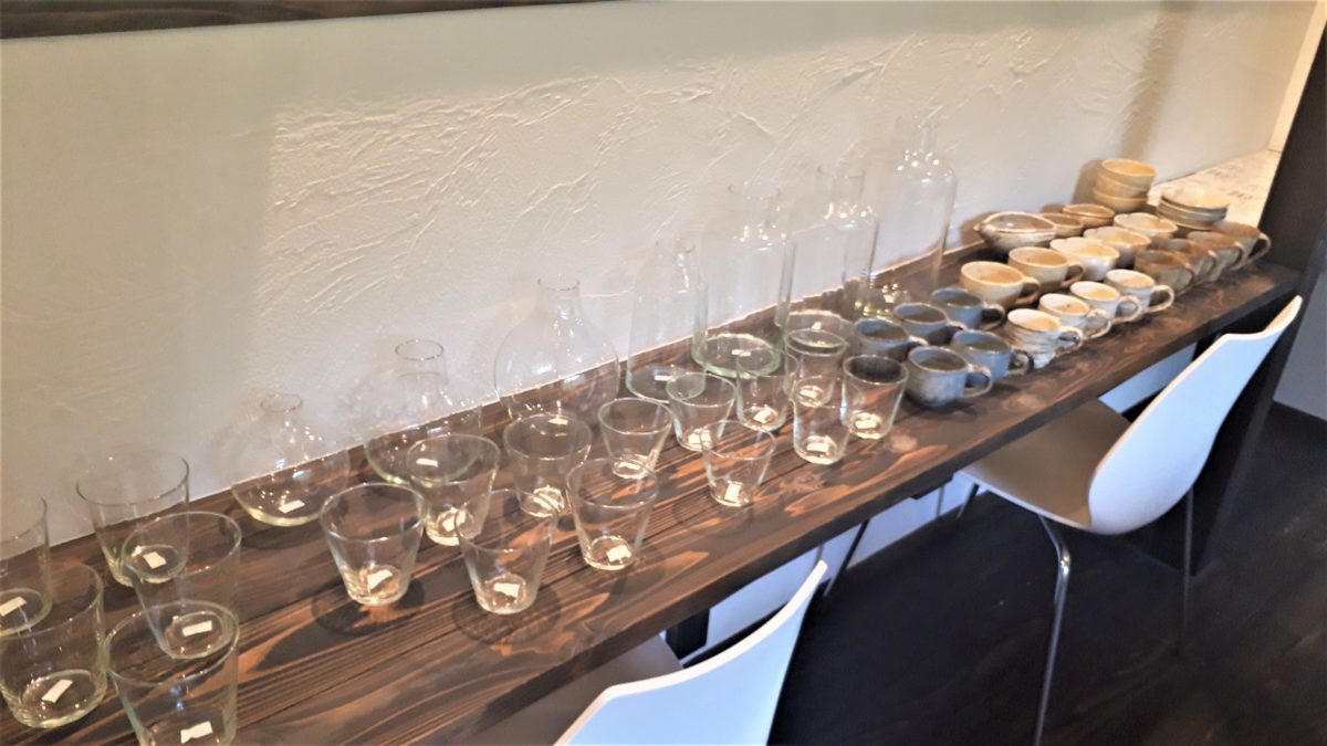 定山渓カフェ崖の上の店内2