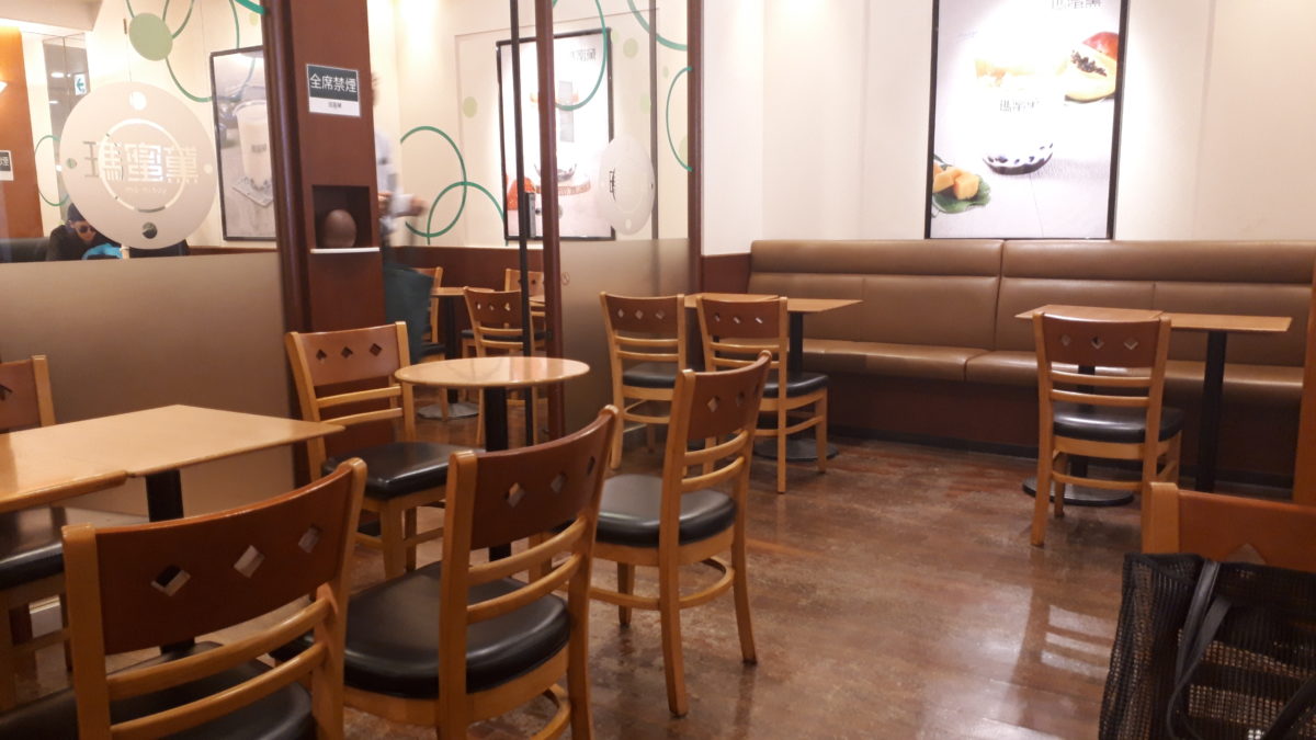 瑪蜜黛モミトイ札幌店の座席