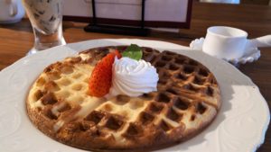 【レビュー】札幌カフェ『福福楼（ふくふくろう）』～こだわりの自家製♪パフェとワッフルをレトロかわいい空間で【円山公園】