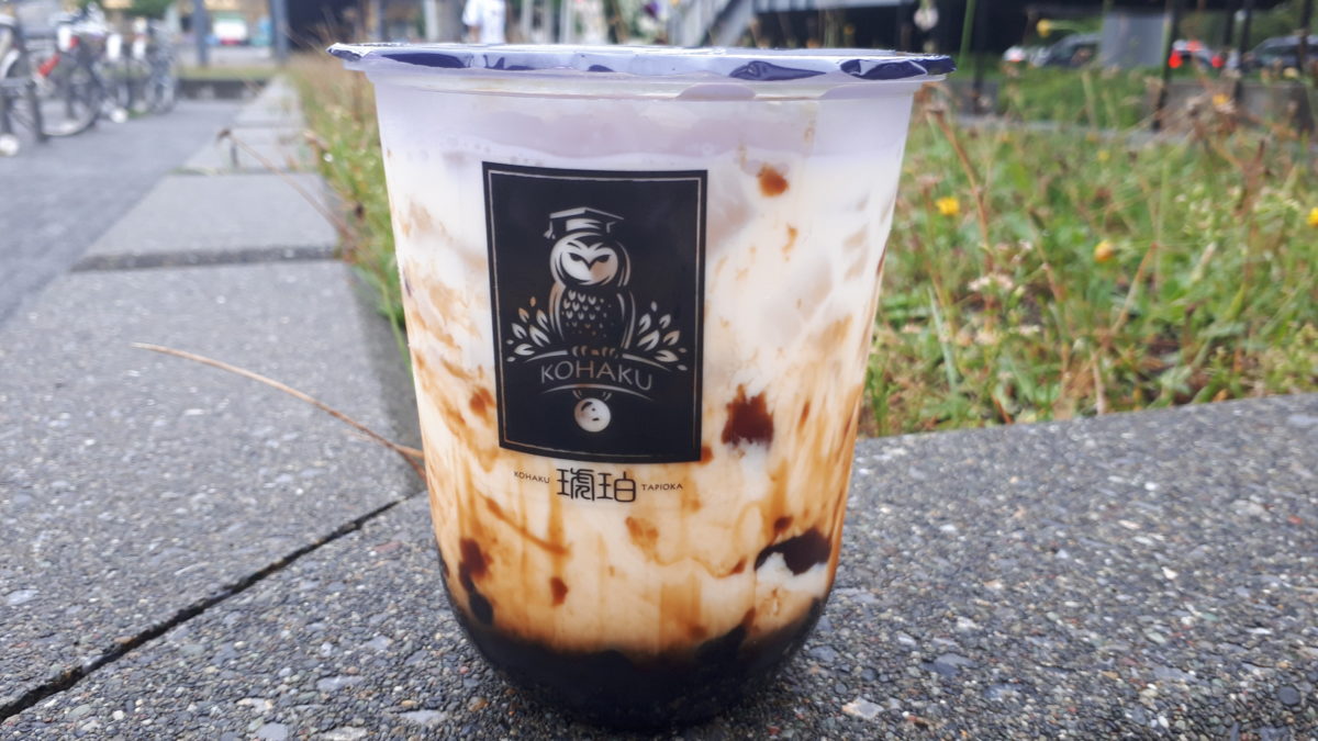 タピオカ琥珀札幌ドーム前店の黒糖パールミルク