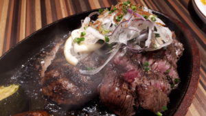 【レビュー】札幌お肉『北海ちくさん』~老舗の酒粕で育った!?上質赤身の牛ステーキ&ハンバーグ専門店【大通】