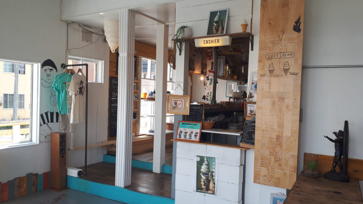 サムズアップコーヒースタンドの店内