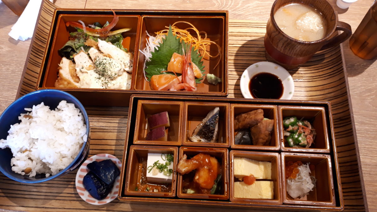 鶏・豆腐・魚とととのメニュー