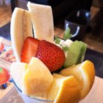 【スイーツパスポート】21ページ『鶏・豆腐・魚 ととと』のフルーツパフェ【さっぽろ】