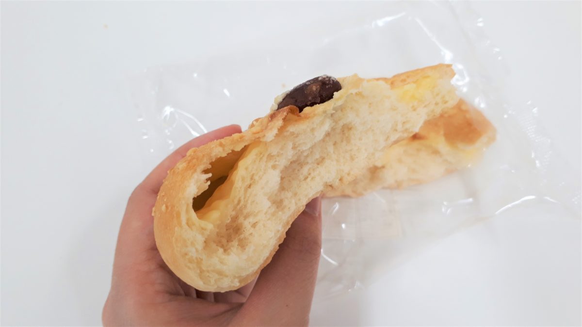 給食パン菓舗いとうのクリームパン2