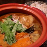【レビュー】札幌スープカレー『しゃば蔵』~羊の骨を煮込んだスープ!あのラムのクセがコクになったスパイシーなカレー【大通】