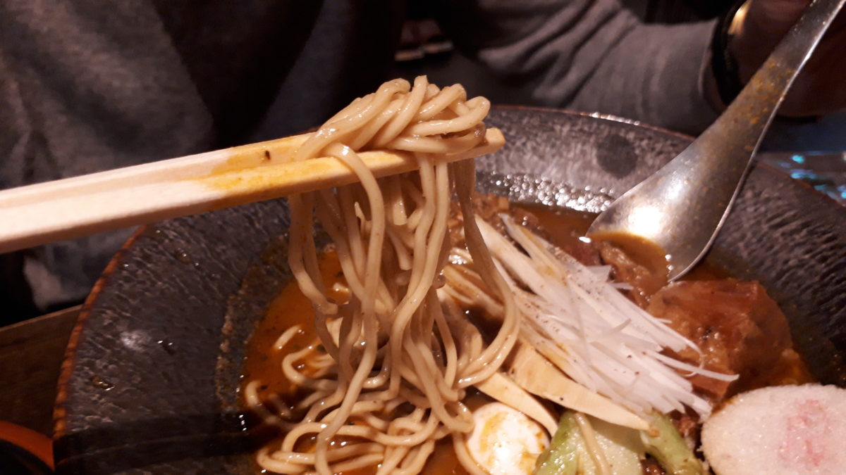 スープカレーしゃば蔵と麺屋菜々兵衛のコラボ