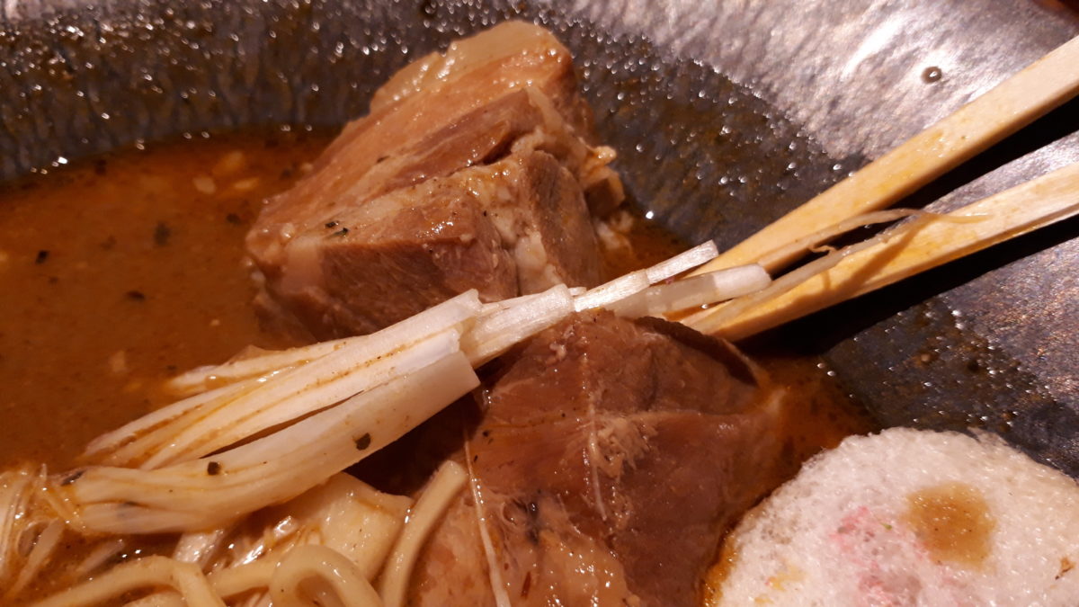 スープカレーしゃば蔵の豚角煮