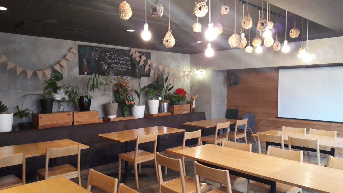 台楽茶札幌中央店の内観・イートインスペース2