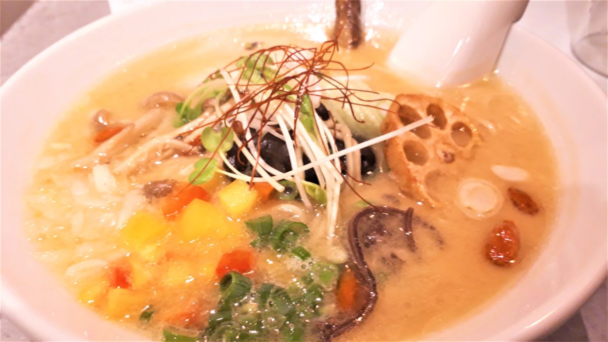 点と線.のお醤油ラーメン2