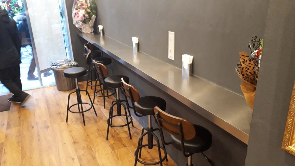 パールライオン本店のイートインスペース