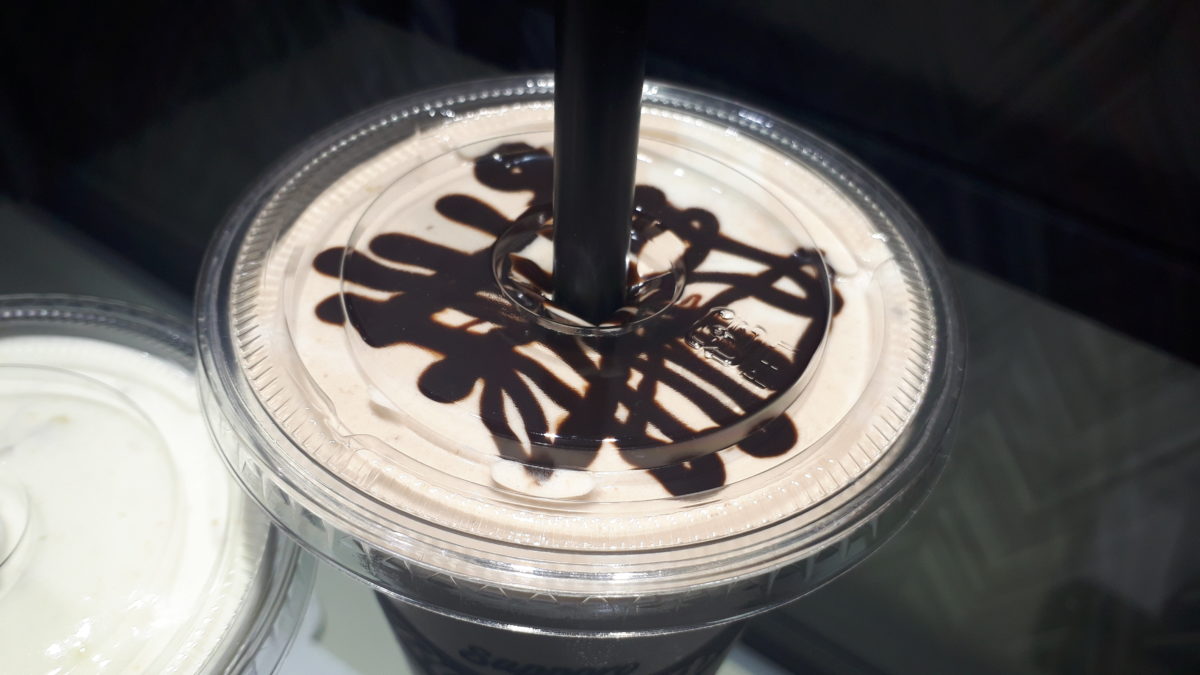 バナナジュース専門店札幌バナナのチョコレートトッピング