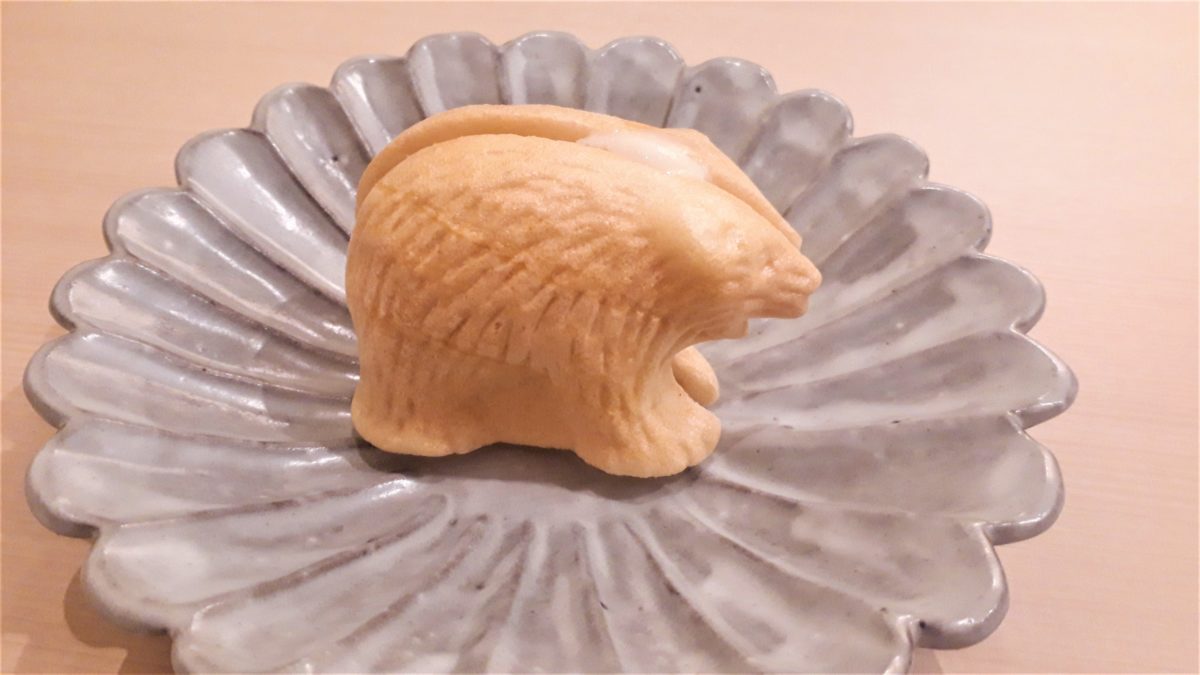 だし屋おわんのデザートくまさん最中アイス