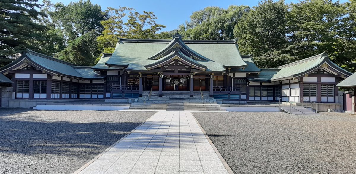 年10月 花手水 がまだ楽しめる札幌市内の神社はここ 今月は紅葉も一緒に楽しんで 花手水 ポロノオト