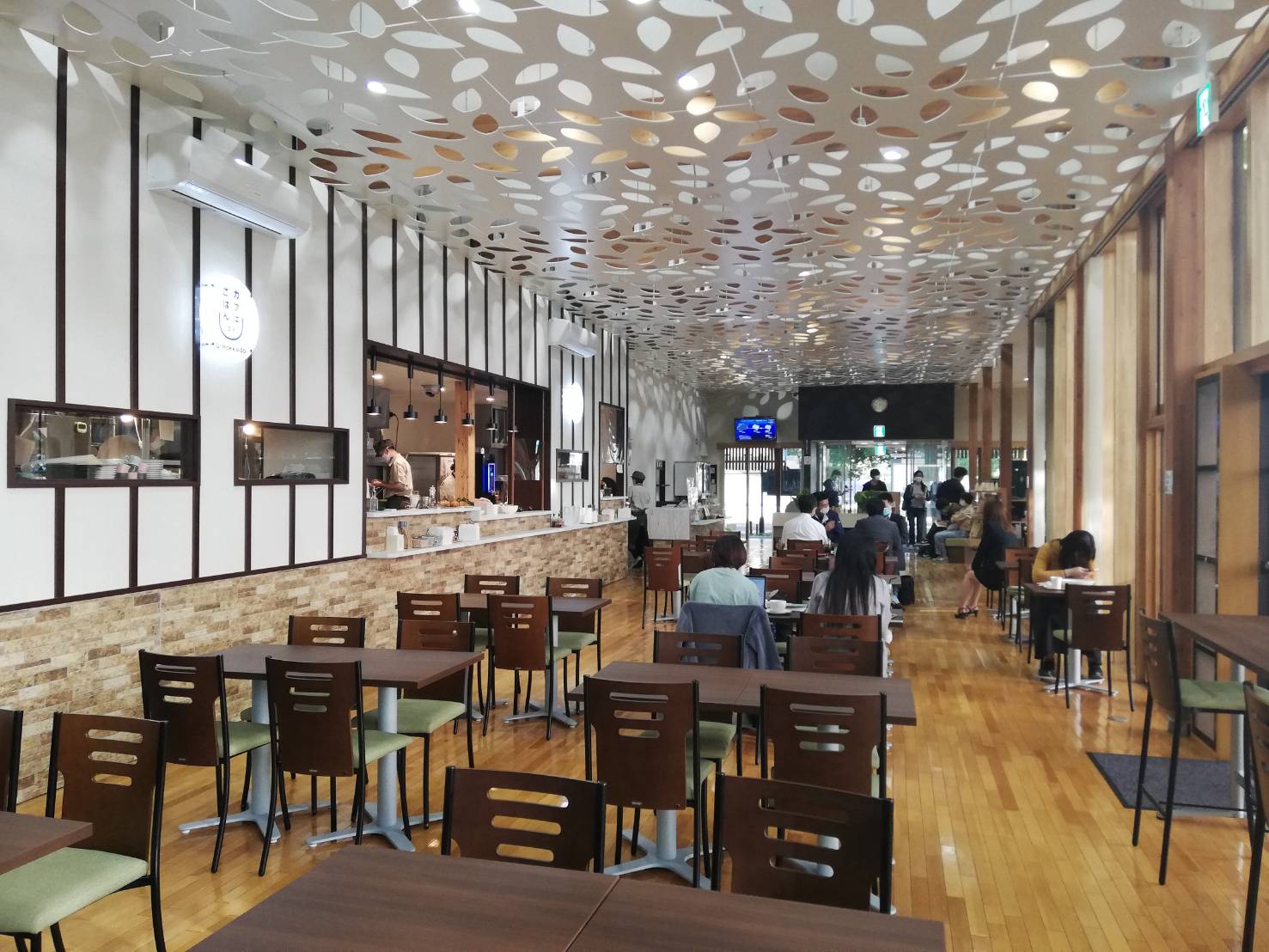 北大カフェ内観3