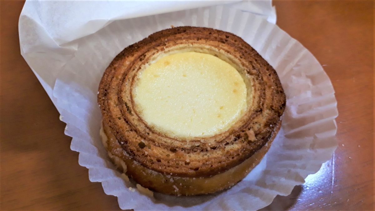 札幌バウムクーヘン専門店「ハウス フォン フラウ クロサワ」チーズインクーヘン
