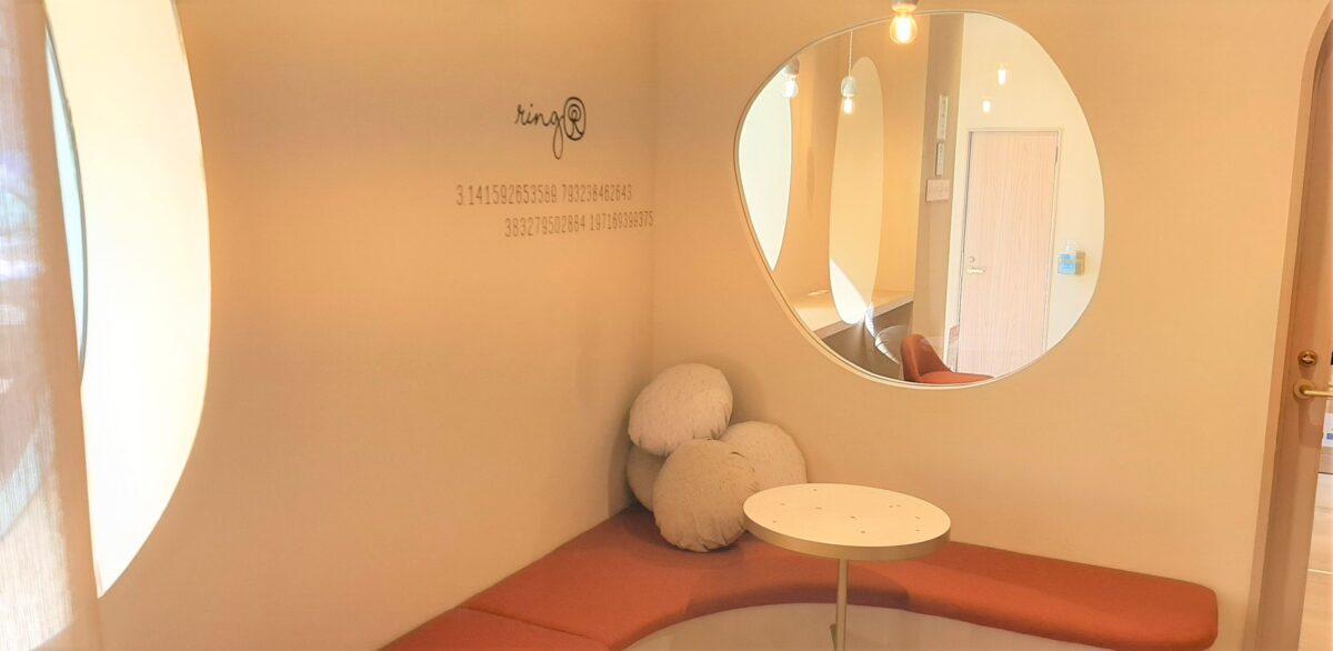 札幌バウムクーヘン専門店「ringring（リングリング）」イートインスペース