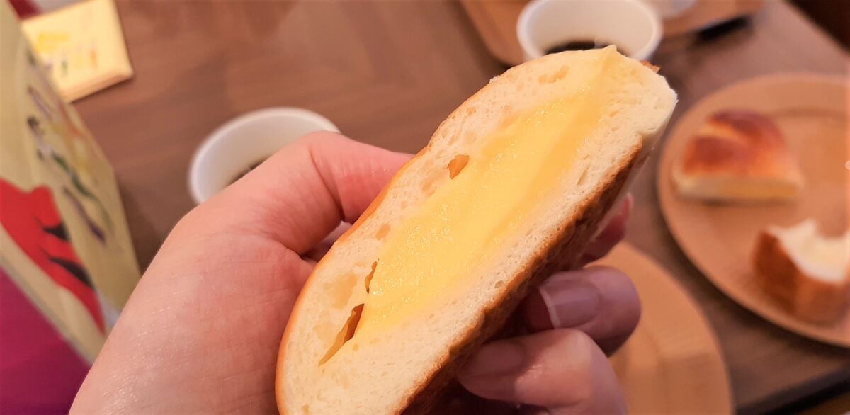 札幌西岡高級食パン専門店「わがままなジュリエット」メニュークリームパン2