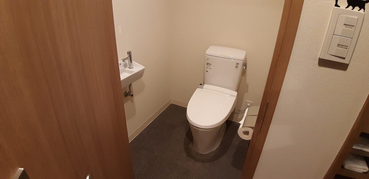 札幌ビューホテル大通公園のペットルーム「ワンちゃんルームプラン」室内トイレ