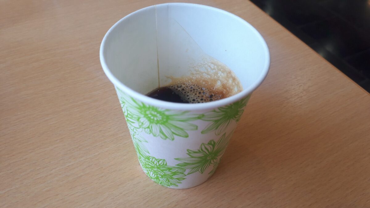 三八菓舗本社店イートインスペース無料ドリンク